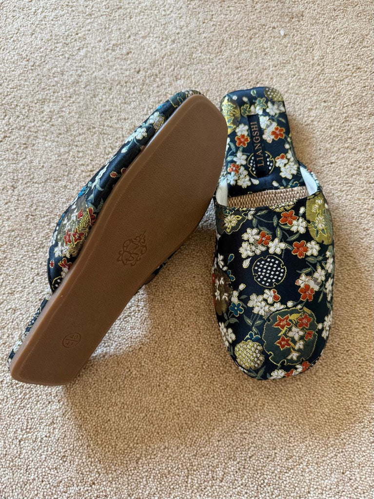 Breathable Mesh Embroidered Slippers – Lightweight House Shoes with Oriental Floral Design Indoor Slippers for Women, Kimono Robe Shoes