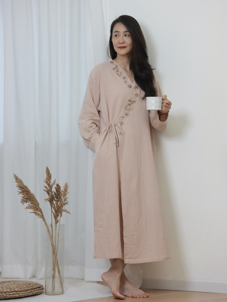 Hand-Embroidered Gauze Cotton Kimono Robe: Lightweight Summer Lounge Wear