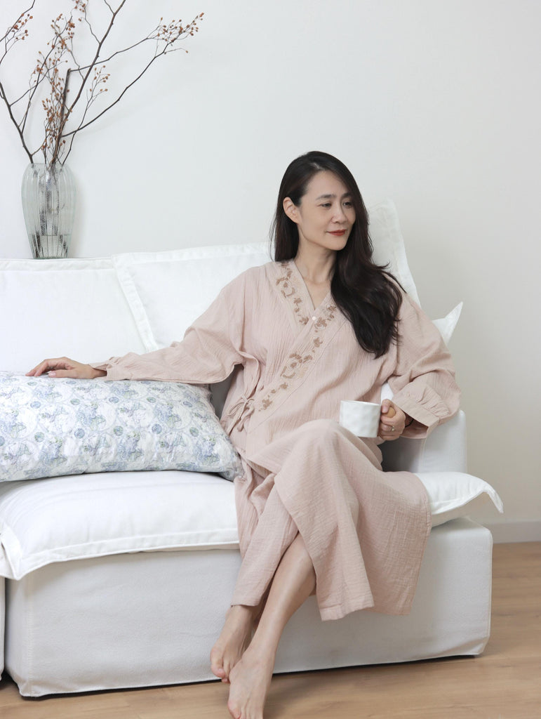 Hand-Embroidered Gauze Cotton Kimono Robe: Lightweight Summer Lounge Wear