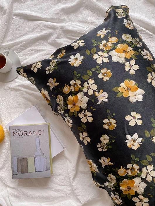 Blossom Flowers Mulberry Silk Pillowcase with Silk Eye Mask Gift Set: Luxury Silk Bedding Dark Colour Silk Pillowcase Skin and Hair Care