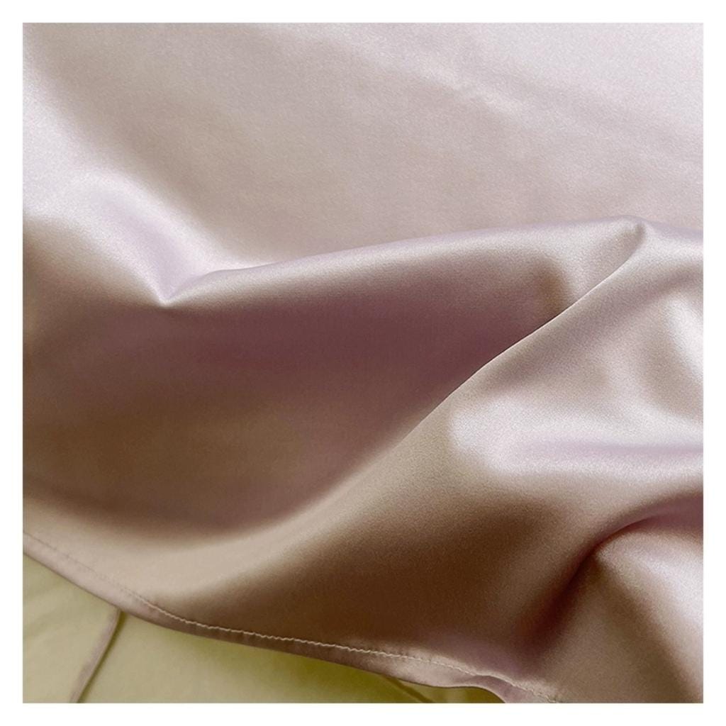 Pure Mulberry Silk Pillowcase in Soft Lavender and Blush Pink Anti-Aging Pillow for Hair and Skin Care Hypoallergenic Silk Bedding