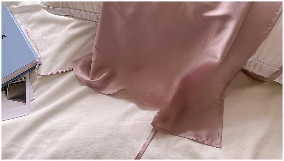 Pure Mulberry Silk Pillowcase in Soft Lavender and Blush Pink Anti-Aging Pillow for Hair and Skin Care Hypoallergenic Silk Bedding