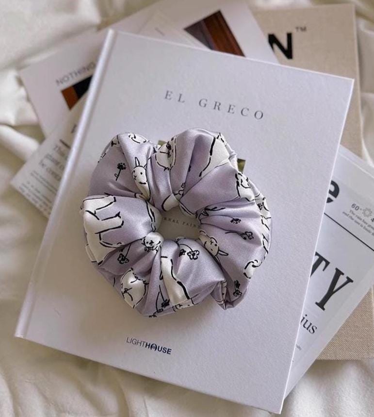 Mulberry Silk Hair Scrunchie: Floral Print, Gentle Hold， Multi Patterns