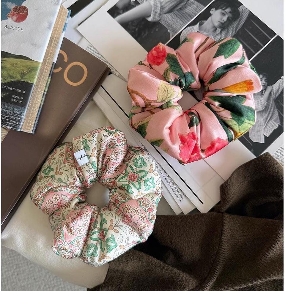 Mulberry Silk Hair Scrunchie: Floral Print, Gentle Hold， Multi Patterns