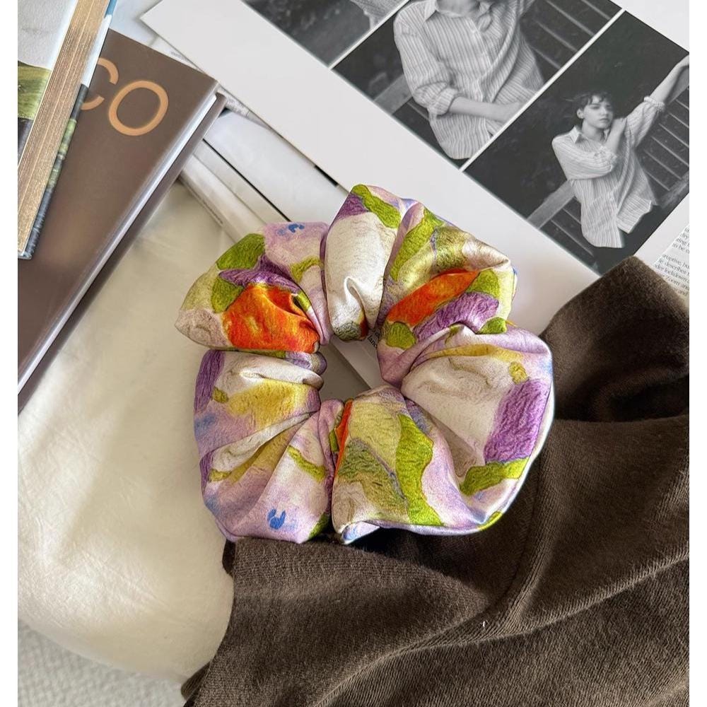 Mulberry Silk Scrunchie: Luxury Hair Tie, Gentle Hold for Sleeping Hair Care