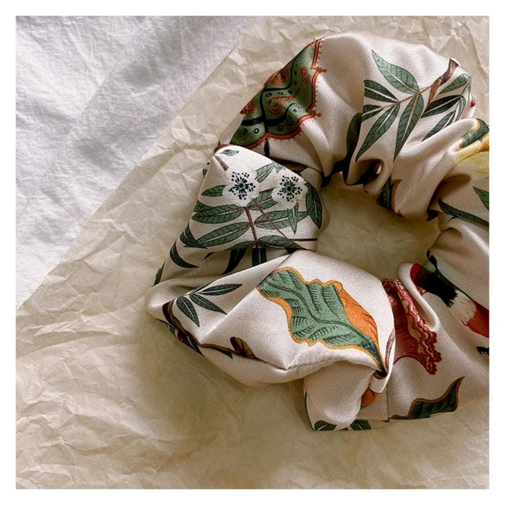 Pure Mulberry Silk Hair Scrunchies 30 Momme Silk Hair Ties Floral and Animal Patterns Gif for Hair Care Lover - Silk Hair Wrap