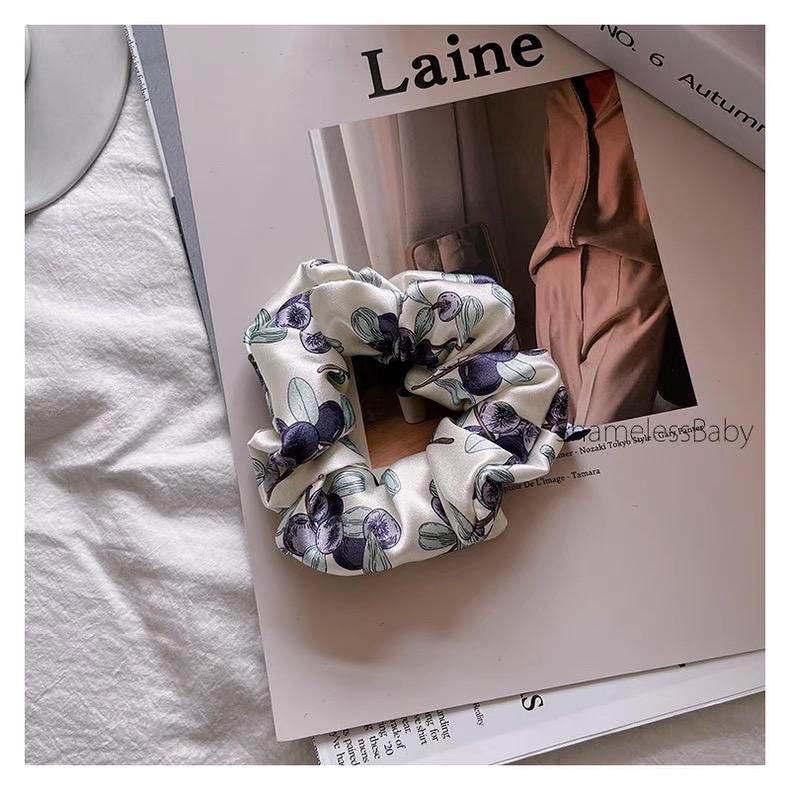 Pure Mulberry Silk Hair Scrunchies 30 Momme Silk Hair Ties Floral and Animal Patterns Gif for Hair Care Lover - Silk Hair Wrap