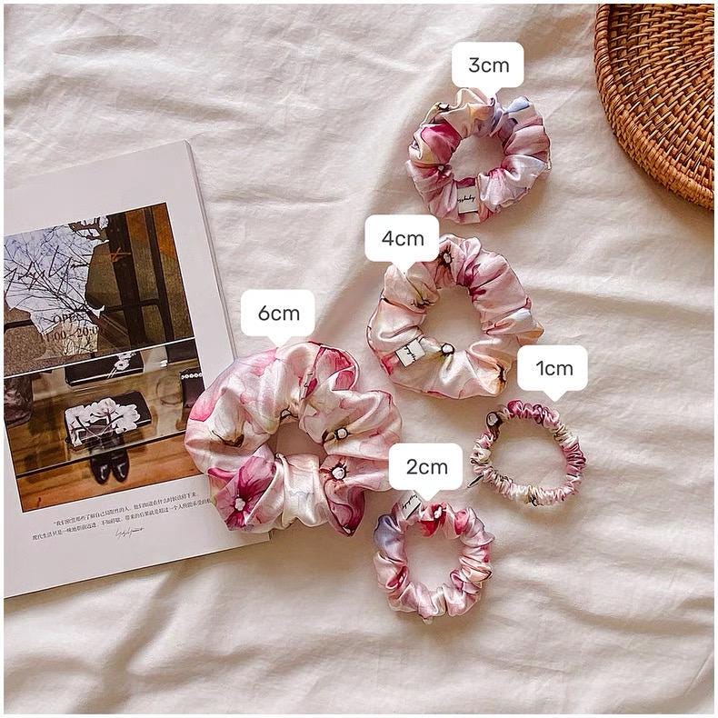 Pure Mulberry Silk Hair Scrunchies 30 Momme Silk Hair Ties Floral and Animal Patterns Gif for Hair Care Lover - Silk Hair Wrap
