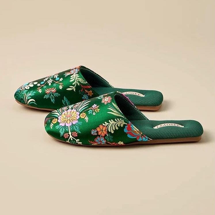 green embroidery slippers