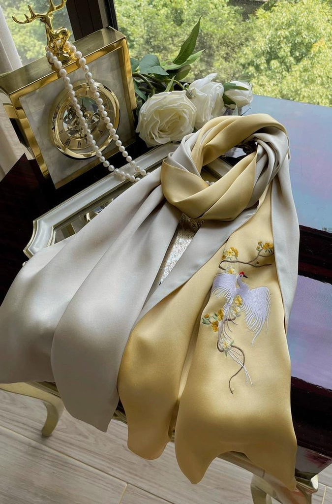 Hand-Embroidered Silk Scarf: Crane Motif, Su Embroidery, Oriental Gift