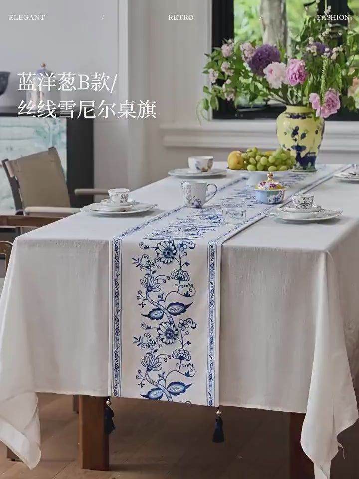 Chinoiserie Table Runner, Silk-Thread Chenille with Canvas Backing, Oriental Floral Dining Linen with Tassels for Christmas Décor Gift
