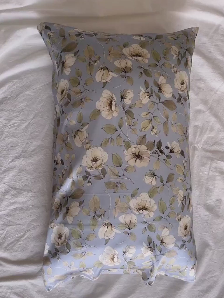 Light Purple Flower Silk Pillowcase – 22MM Mulberry Silk pillowcase with Matching Eye Mask – Luxury  Silk Bedding for New Home Owner