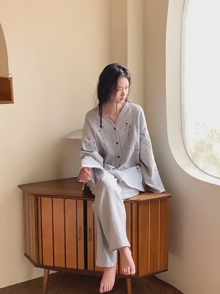 Gauze Cotton Pajama Set: Hand-Embroidered Loungewear - Eco-friendly Cotton Sleep Collection